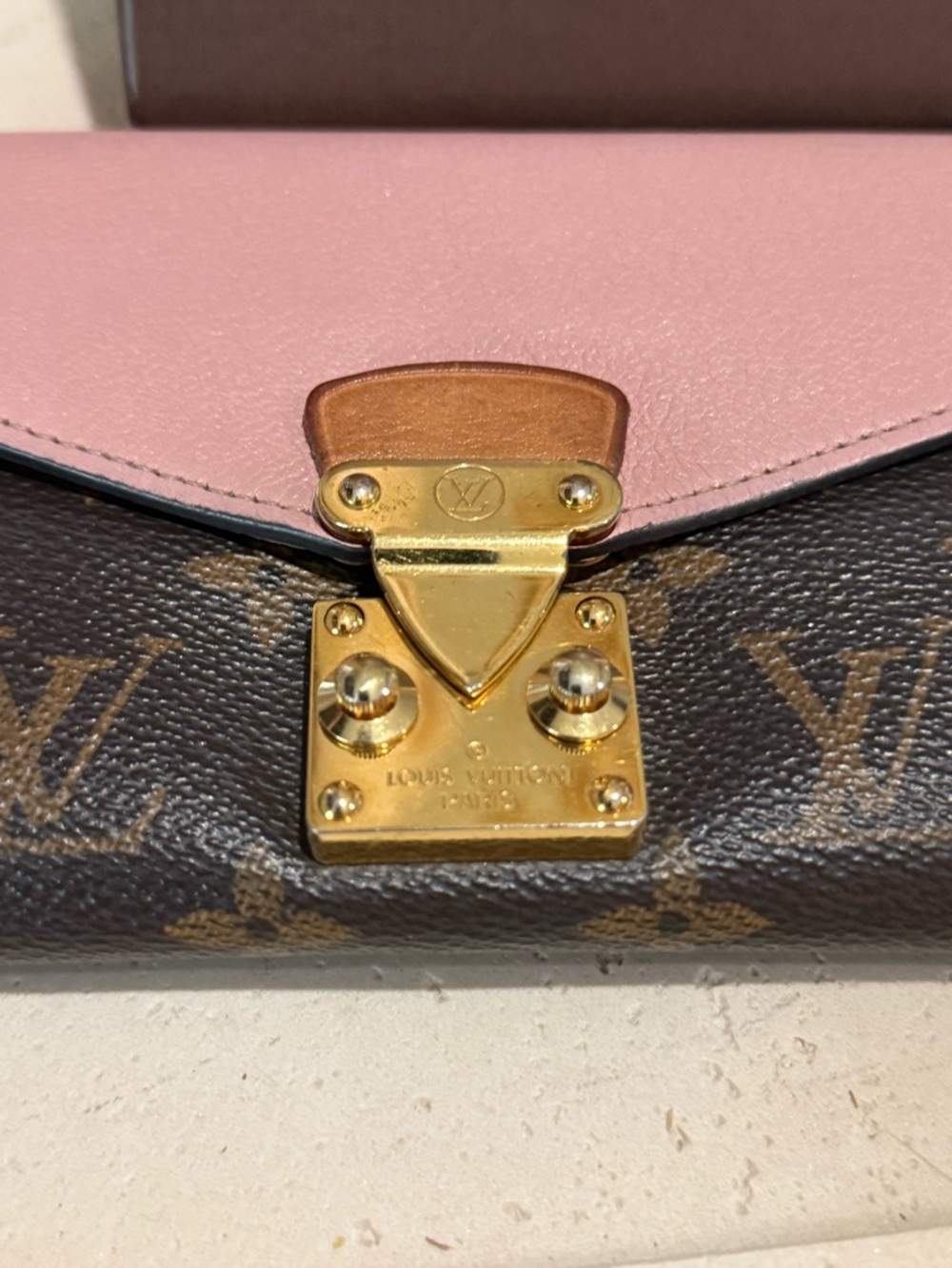 Louis Vuitton Pallas Wallet: Rose Ballerina - Picture 3 of 15